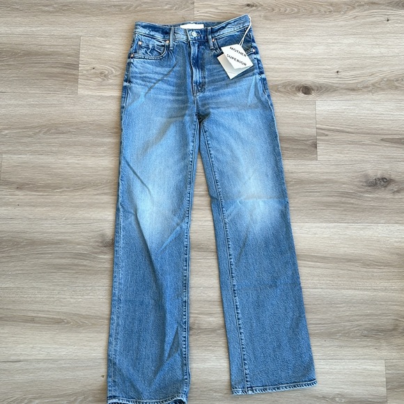 MOTHER
The Kick It Jeans - Picture 5 of 12